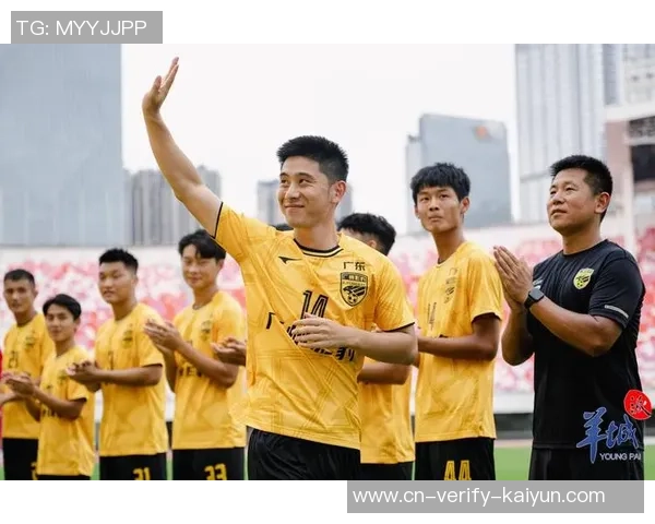 热血羊城足球激情四溢点燃城市梦想共筑辉煌未来