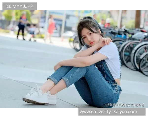 足球打底裤的时尚搭配指南让你在运动中尽显魅力与活力